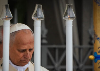 Il Papa, basta guerre, non possiamo rassegnarci alle immagini di morte