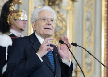 Mattarella visita feriti ad ospedali di Modena e Bologna