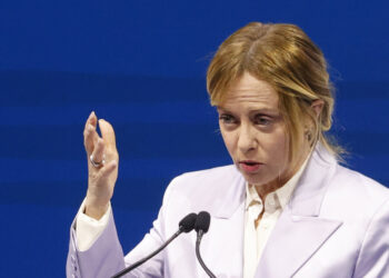 Effetto Comunali su FdI, ma Vannacci fa la differenza per la destra