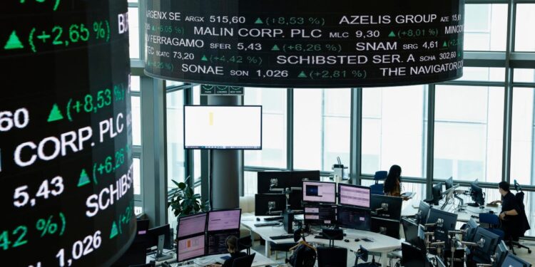 Spread Btp-Bund in calo a 76 punti base, Trump tranquillizza i mercati