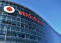 Vodafone torna in utile e rivede al rialzo guidance 2027