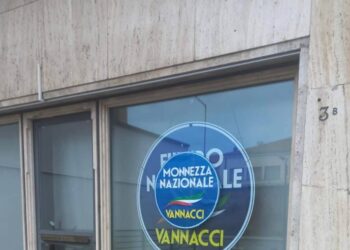 Gesto vandalico contro sede del partito di Vannacci a Verona