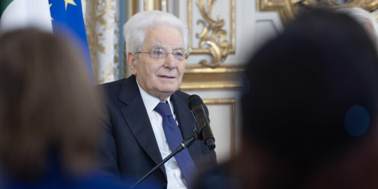 Mattarella, compito della Repubblica è consolidare fiducia tra istituzioni e cittadini