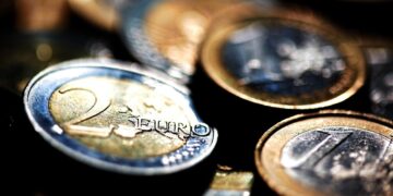 Bce, ‘ruolo internazionale euro cresce, nel 2025 vale 20% delle valute globali’