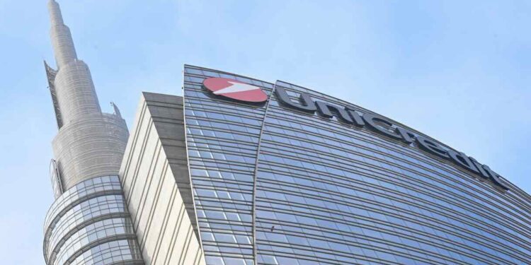Commerzbank contro UniCredit: “Dati OPS fuorvianti, intervenga BaFin”