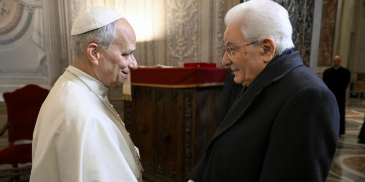 Mattarella al Papa, ‘la pace nasce nei cuori, mai rassegnarsi alla guerra’