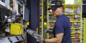Amazon,10 miliardi investimenti in Europa, nuovi robot e 25mila posti