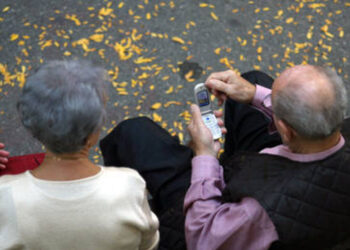 Istat, italiani più solidali, salgono aiuti informali a parenti e amici