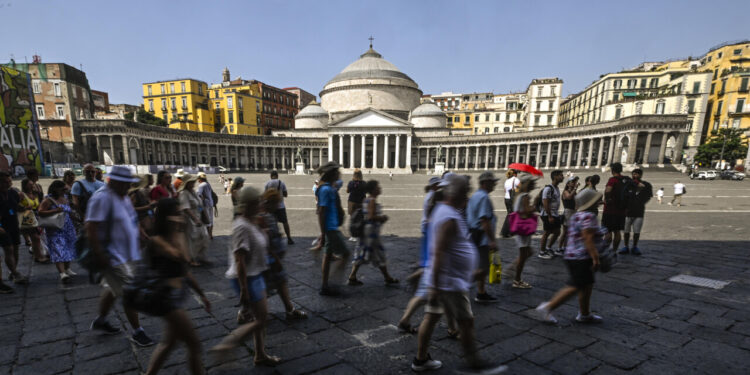 Ancora caldo al Centro-Sud e forti temporali al Nord, da martedì calo temperature