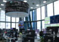 Borsa: l’Europa in calo con petrolio e gas in rialzo, si guarda a Hormuz
