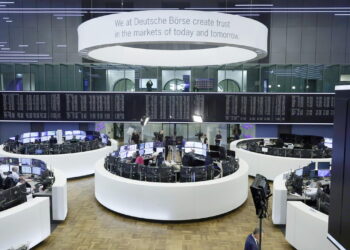 Borsa: l’Europa apre in calo con lente su escalation Usa-Iran