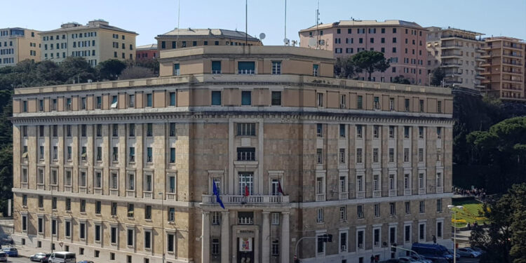 Corteo a Genova per i 25 anni del G8, attivati i controlli della questura
