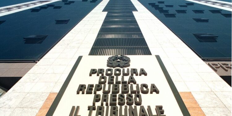 Le mani dei casalesi sui bonus edilizi, sequestri per 21 milioni e 7 indagati
