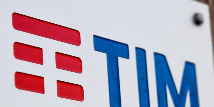 Tim, ‘l’offerta di Poste è congrua, coerente col nostro percorso’