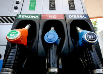 Mimit, prezzo medio benzina self sale a 1,911 euro
