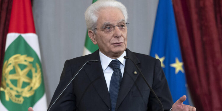 Mattarella, inammissibile la violenza in Val di Susa, non si esiti a condannare