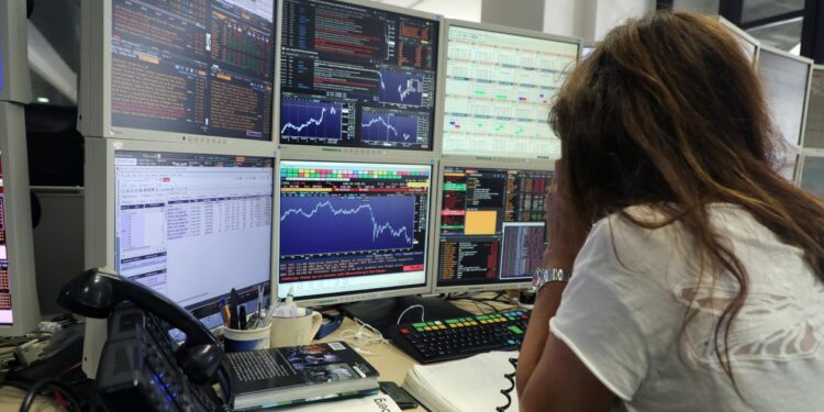 Spread stabile a 81 punti, oggi iniziano le aste del Btp: tutti i titoli che saranno emessi nei prossimi giorni