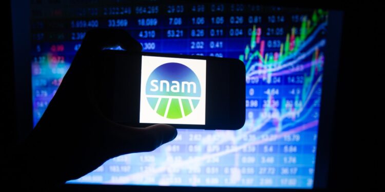 Snam rafforza la crescita nel primo semestre. Investimenti +43,8% e debito sotto controllo