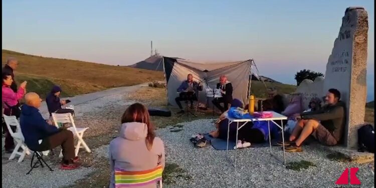 Concerto d’alta quota al sorgere del sole sulle note di Morricone, Piazzolla e Rota