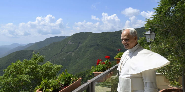 Il Papa ai giovani, attenti ai social, proiettano in un mondo irreale