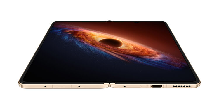 HONOR Magic V6, la nuova frontiera dei pieghevoli tra design ultrawide e innovazione IA