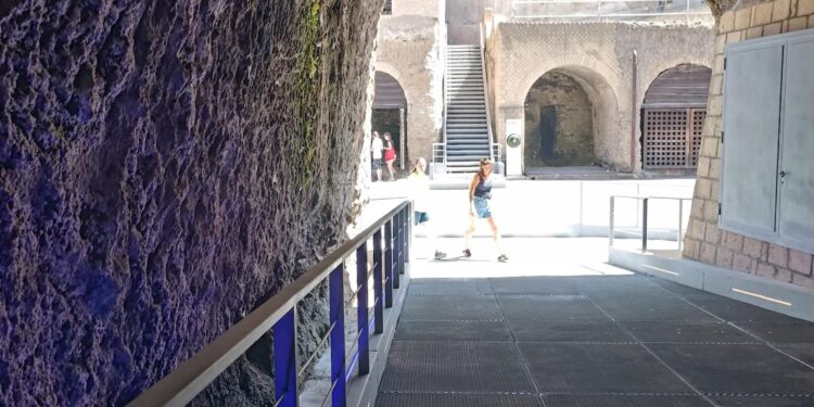 La Galleria Martusciello riapre le porte dell’Antica Spiaggia di Ercolano