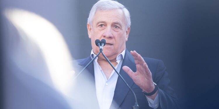 Tajani: “Ecco il piano per abbassare le tasse agli italiani”