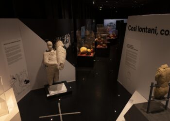 Inaugurata a Cabras la nuova Sala dei Giganti con la mostra ‘Tyrrhenòs e sardò’