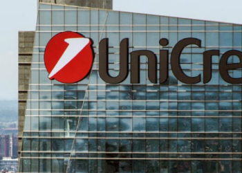 Unicredit: agosto di possibili incontri su fronte Commerz, in corso valutazioni su M&A domestico