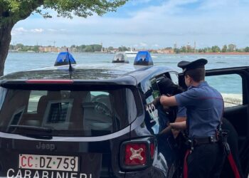 Picchia la ex perché non gli dà i soldi per la droga, in carcere
