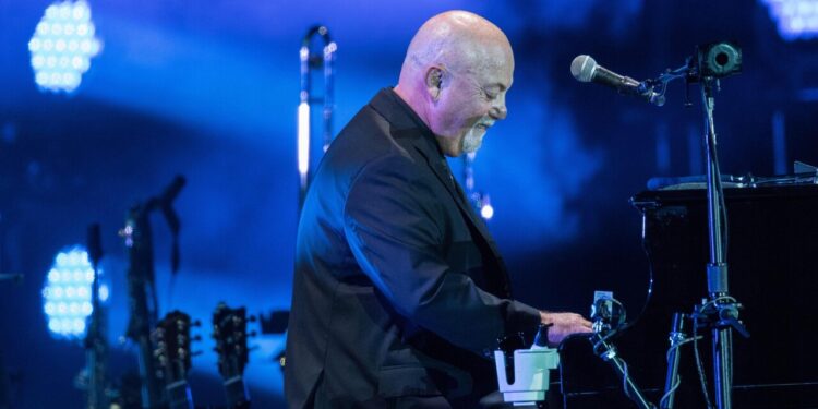 Billy Joel 22enne ricreato con l’IA in un corto, debutta a un festival musicale a NY