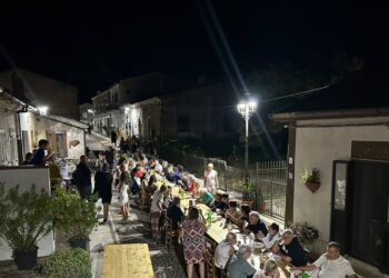 Nel più piccolo comune pugliese ‘festa del vicino’ per la comunità