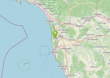 Terremoto magnitudo 4.3 a 7 km da Pisa, gente in strada