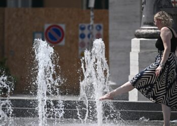 “Staycation”, quest’estate un italiano su due non va in vacanza