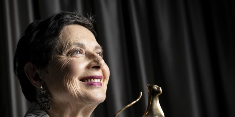 Isabella Rossellini, ‘stroncata al mio primo ruolo, mi diedi alla moda’