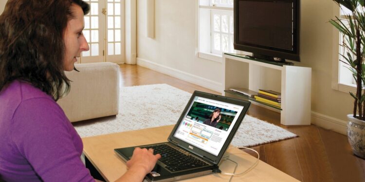 Confcommercio, i consumi superano il record del 2007, più tecnologia e tempo libero