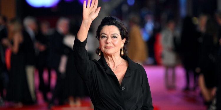 Monica Guerritore, dopo l’esordio alla regia, in pista per Ballando con le stelle