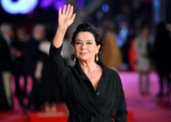 Monica Guerritore, dopo l’esordio alla regia, in pista per Ballando con le stelle