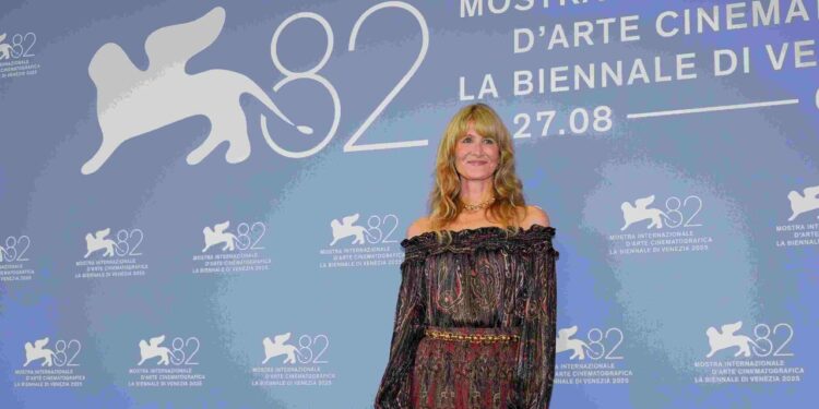 Laura Dern terrà la laudatio di George Clooney per Leone d’oro alla carriera