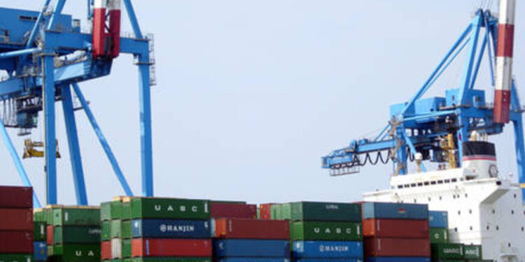 A giugno l’export sale dell’1,6%, +9,8% su base annua