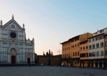 In Santa Croce Abel Ferrara legge i versi di Gabriele Tinti per Francesco d’Assisi