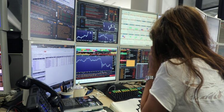 Lo spread si stabilizza dopo il crollo, 78 punti base e rendimenti al 3,93%