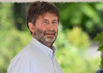Dario Franceschini: “Convivo con il Parkinson, è stata una botta tremenda”