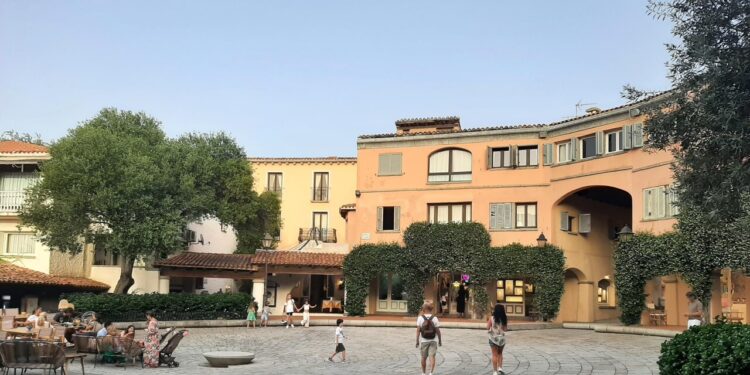 Scippano l’orologio di lusso a un turista a Porto Rotondo, due arresti