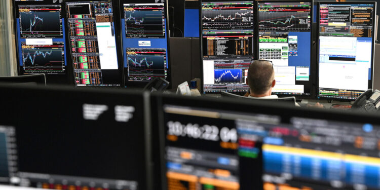 Borsa: Europa in rimbalzo, Francoforte +0,3%