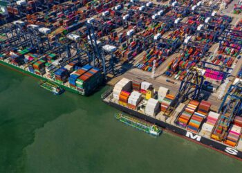 Cina, industria ancora in contrazione: cosa cambia per il Made in Italy dopo il +19% dell’export