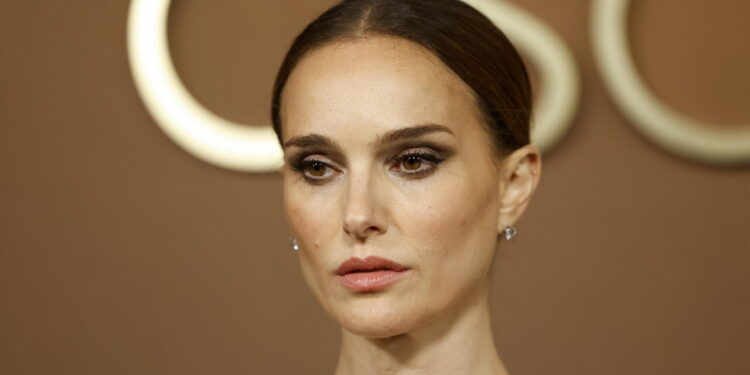 Tra autofiction e gossip, M di Rachel Cusk è Natalie Portman?