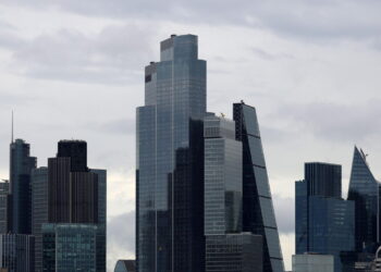 Borsa: Europa in calo, Parigi scivola con Pernod Ricard