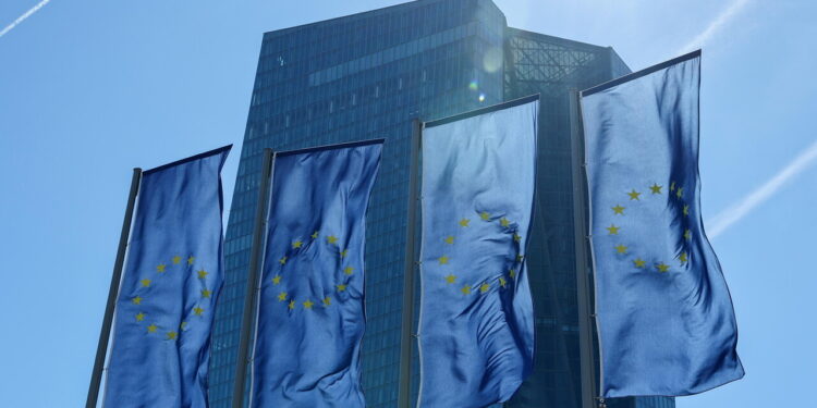 Bce: ‘Incertezza elevata, l’impatto shock energetico deve ancora arrivare’