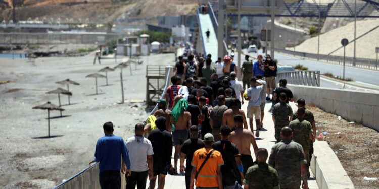 Crisi Ceuta, vertice straordinario dei ministri dell’Interno Ue: Italia chiede più controlli alle frontiere